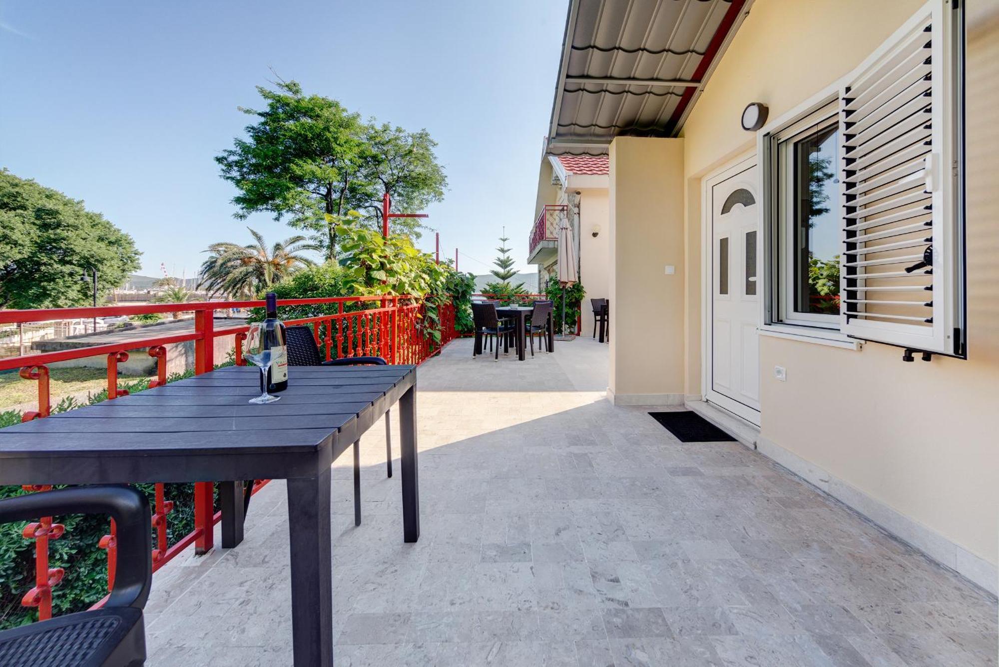 Villa Popovic Tivat Ngoại thất bức ảnh